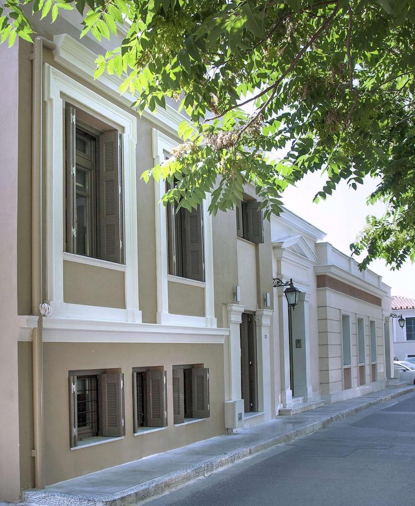 Villa Tripodon Plaka In The Shade Of Acropolis By Ghh Atenas Exterior foto